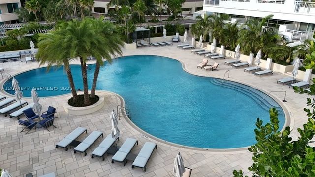 400 S Pointe Dr 505, Miami Beach, FL 33139