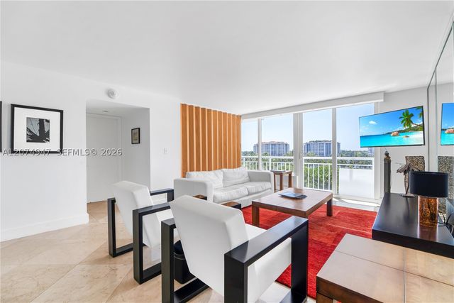 400 S Pointe Dr 505, Miami Beach, FL 33139