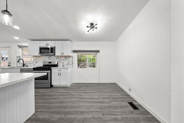 400 Greenfield Drive SPC 145, El Cajon, CA 92021