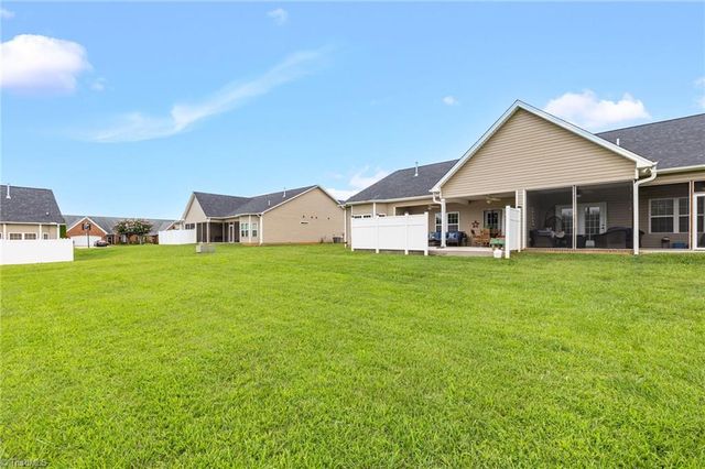 204 Birchwood Drive, Reidsville, NC 27320