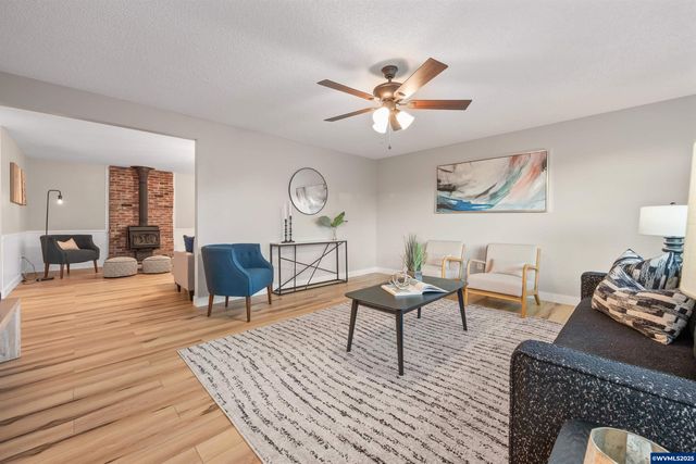 4276 Amherst Ct NE, Salem, OR 97305
