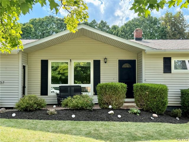 107 Sylvan Way, Camillus, NY 13031