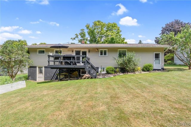 107 Sylvan Way, Camillus, NY 13031