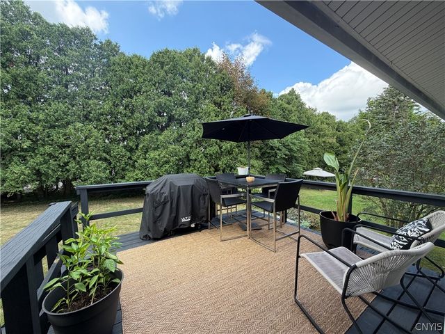 107 Sylvan Way, Camillus, NY 13031