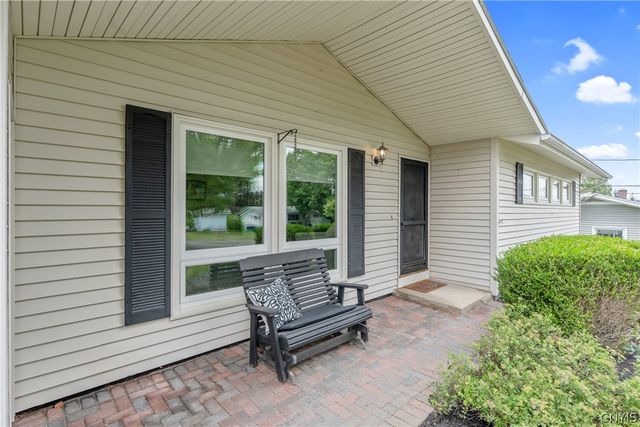 107 Sylvan Way, Camillus, NY 13031