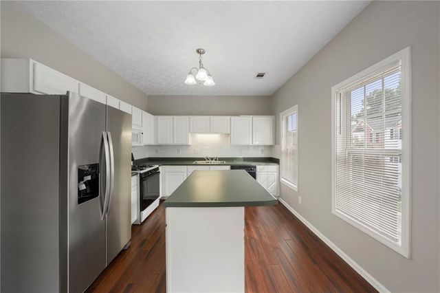 1315 Pilgrim Lake Drive, Cumming, GA 30040