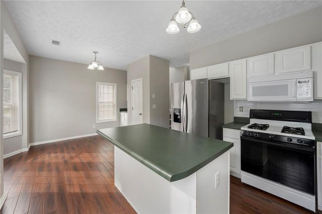 1315 Pilgrim Lake Drive, Cumming, GA 30040