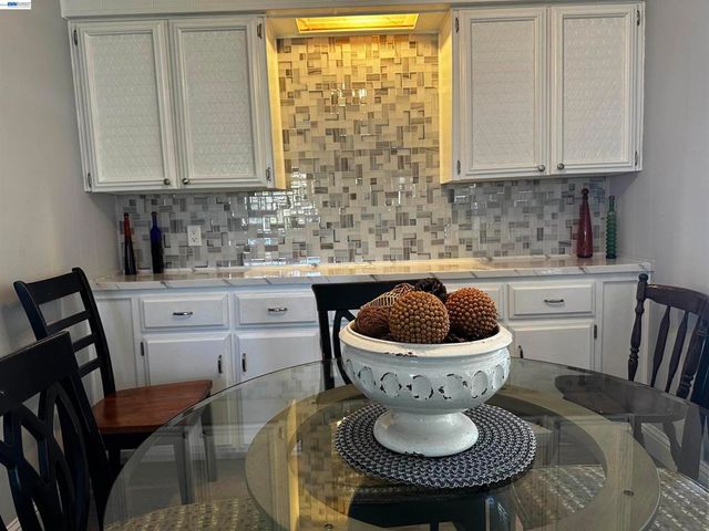 121 Fisk Ter, Fremont, CA 94538