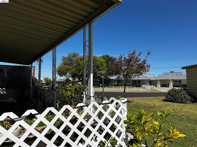 121 Fisk Ter, Fremont, CA 94538