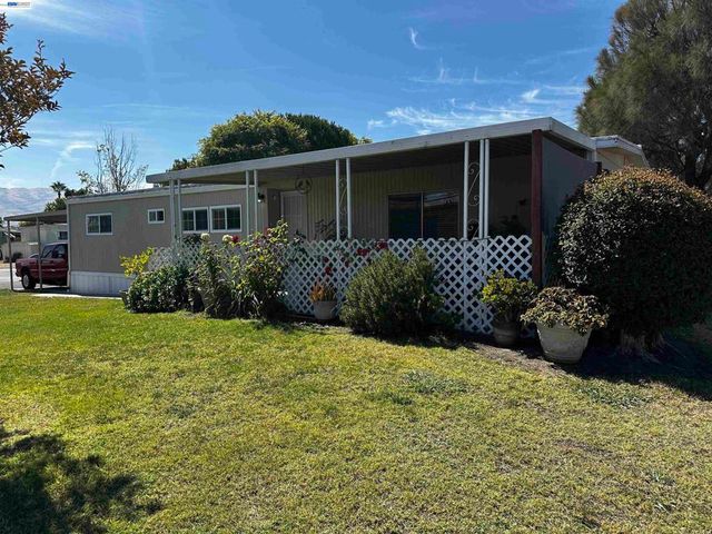 121 Fisk Ter, Fremont, CA 94538