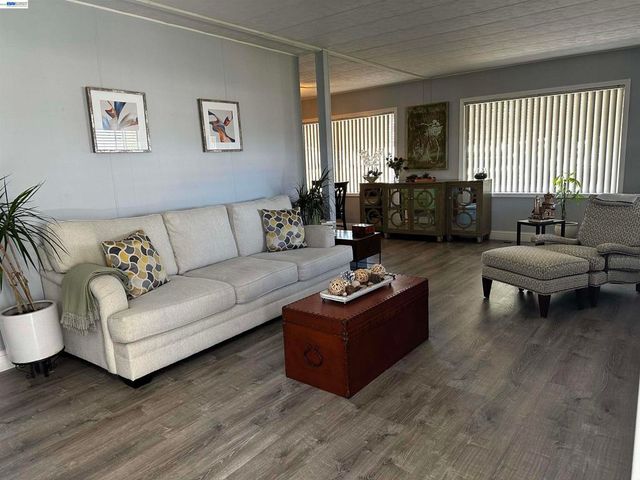121 Fisk Ter, Fremont, CA 94538