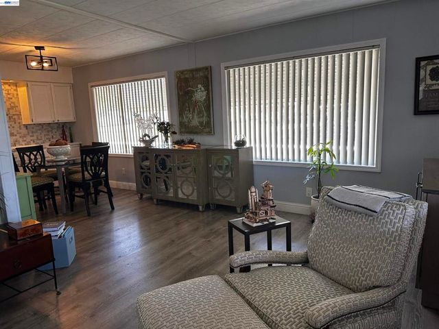 121 Fisk Ter, Fremont, CA 94538