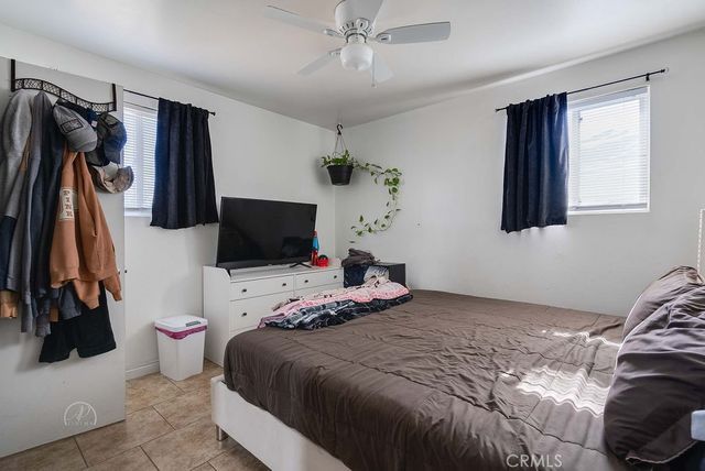 1016 Meredith Drive, Bakersfield, CA 93304