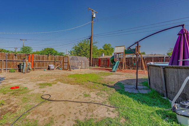 1016 Meredith Drive, Bakersfield, CA 93304
