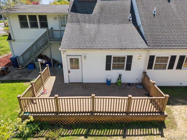 1 Windingwood Road N, Rye Brook, NY 10573