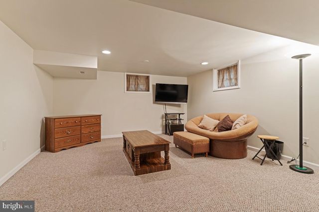 11814 N LINCOLN AVE, Beltsville, MD 20705