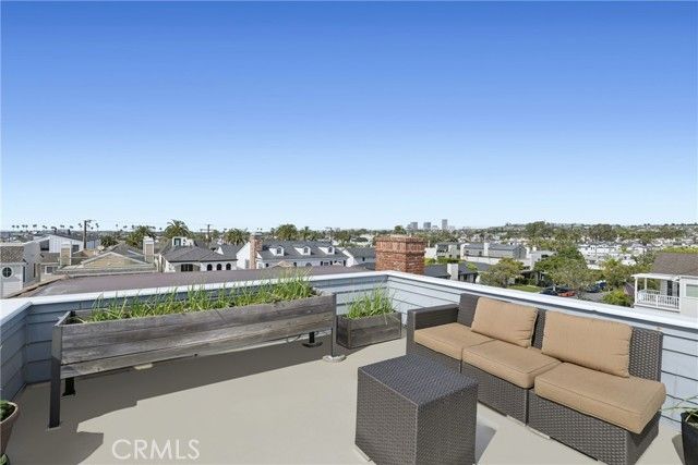 304 Marigold, Corona Del Mar (newport Beach), CA 92625