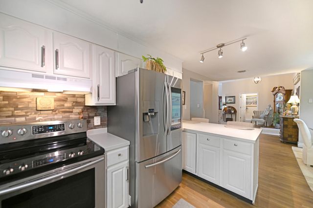 22618 Lake Shore Drive, Elkhart, IN 46514