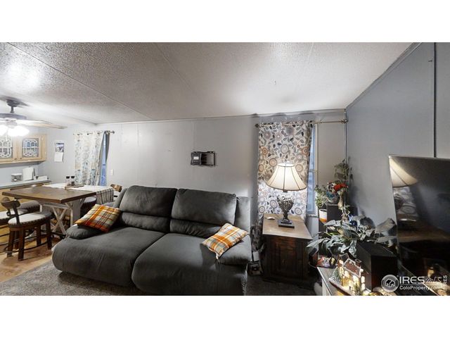 804 Warren St, Weldona, CO 80653