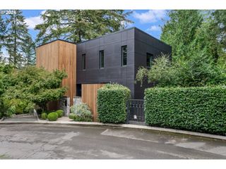 2808 Sw PATTON Ln, Portland, OR 97201