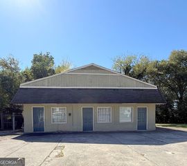 1070 Elm Street, Macon, GA 31201