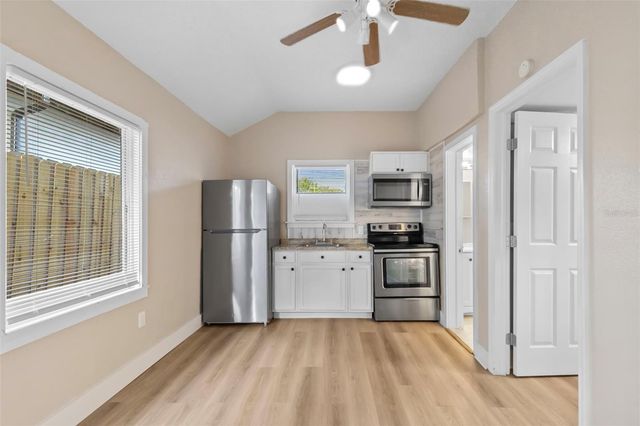 8705 N 13TH STREET B, Tampa, FL 33604