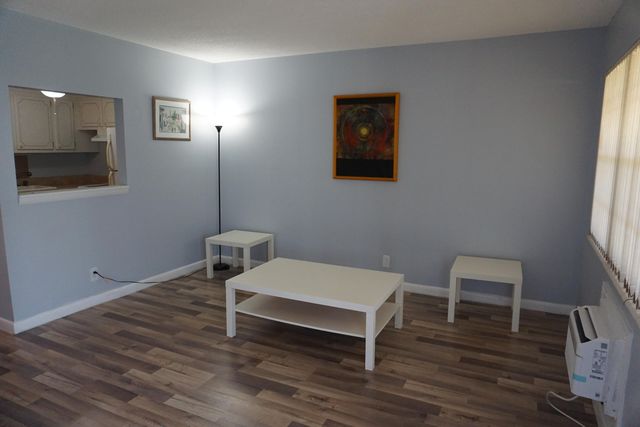 202 Andover H, West Palm Beach, FL 33417
