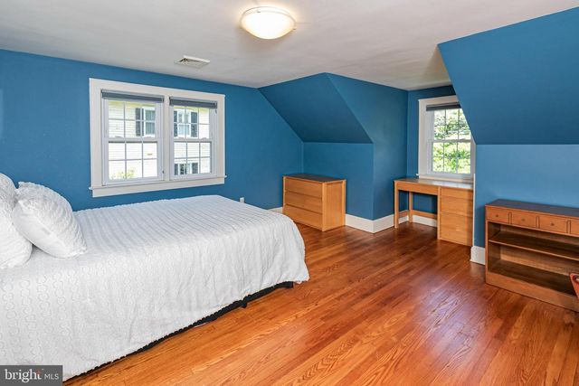 57 WASHINGTON ST, Rocky Hill, NJ 08553