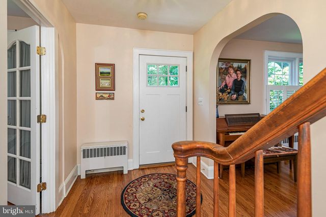 57 WASHINGTON ST, Rocky Hill, NJ 08553
