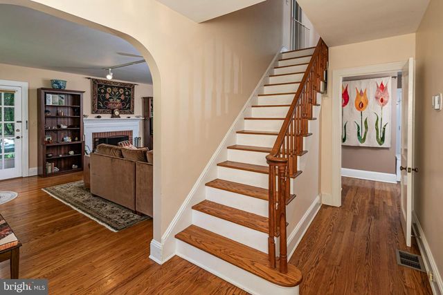 57 WASHINGTON ST, Rocky Hill, NJ 08553