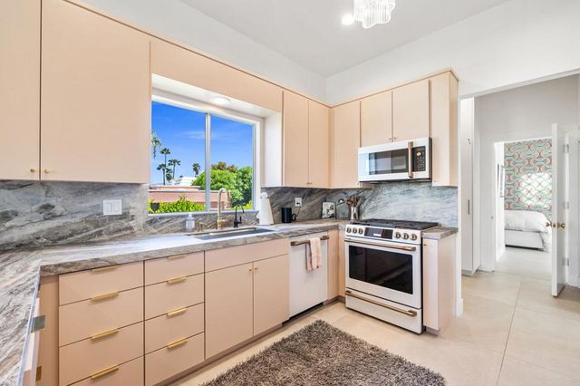 47171 El Agadir Circle, Palm Desert, CA 92260