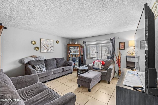 707 W 41st Street, Tucson, AZ 85713