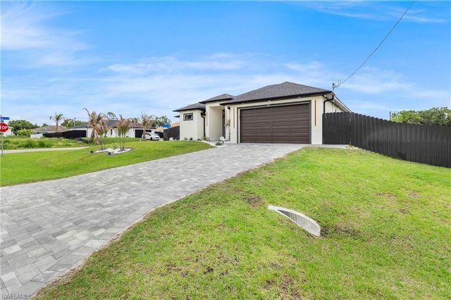 764 Clancy ST E, Lehigh Acres, FL 33974