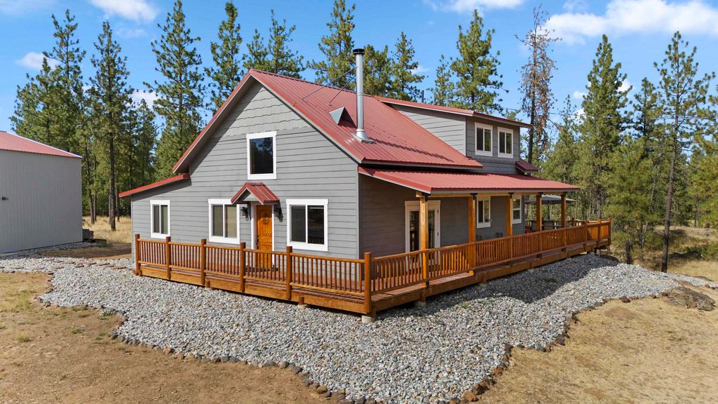 27820 W Drumheller Rd, Cheney, WA 99004