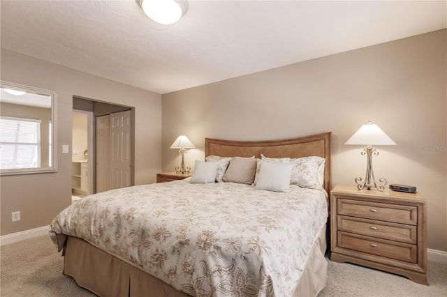 6052 W PEPPERTREE WAY 235B, Sarasota, FL 34242