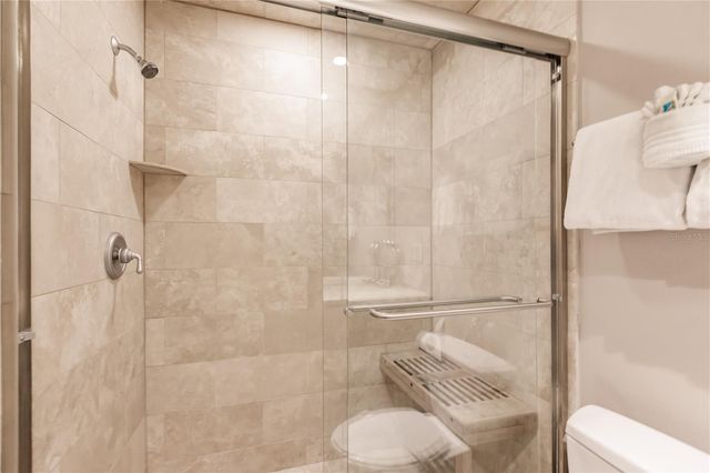 6052 W PEPPERTREE WAY 235B, Sarasota, FL 34242