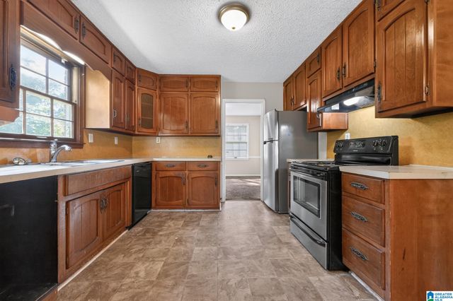2108 11TH PLACE NW, Birmingham, AL 35215