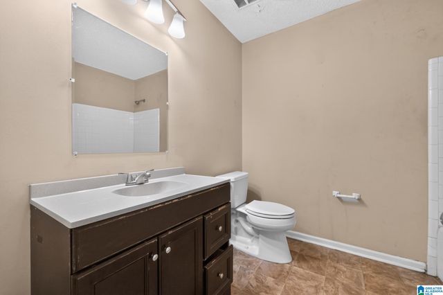 2108 11TH PLACE NW, Birmingham, AL 35215