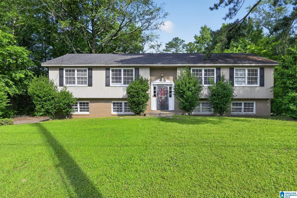 2108 11TH PLACE NW, Birmingham, AL 35215