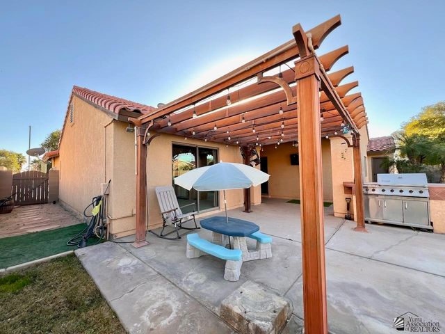 8330 E Topeka Pl, Yuma, AZ 85365