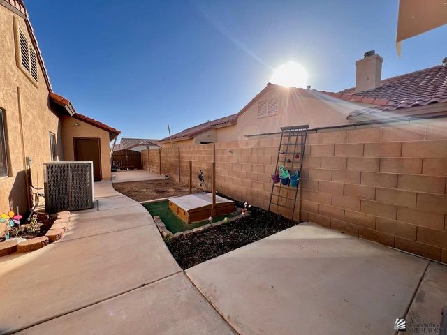 8330 E Topeka Pl, Yuma, AZ 85365