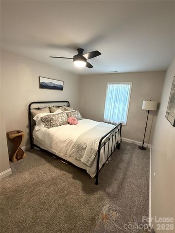 4198 Pickering Drive, Hickory, NC 28602