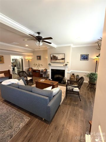 4198 Pickering Drive, Hickory, NC 28602
