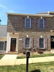 4198 Pickering Drive, Hickory, NC 28602