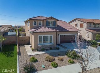 15755 Parry Peak Drive, Fontana, CA 92336