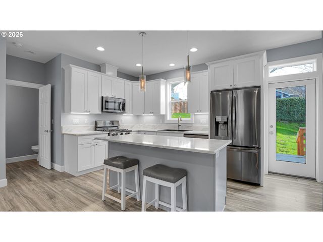 4650 Ne TIDE Ave, Lincoln City, OR 97367