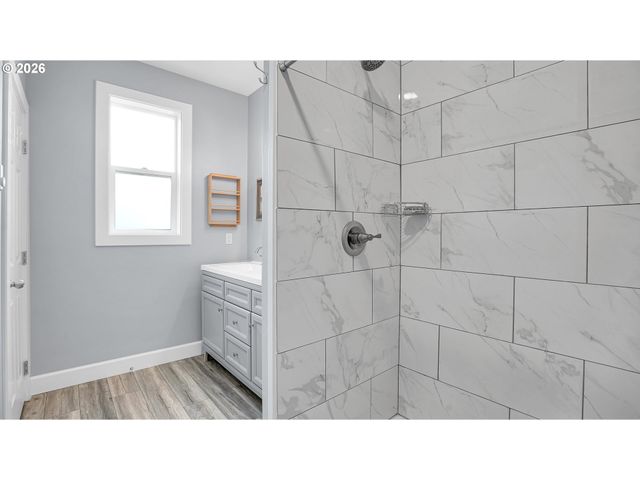 4650 Ne TIDE Ave, Lincoln City, OR 97367