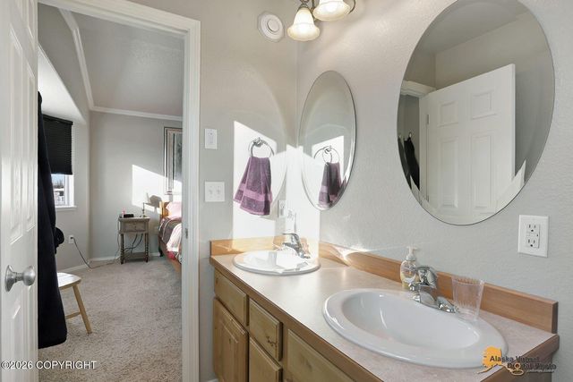 13670 E Field Lane, Palmer, AK 99645