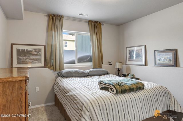 13670 E Field Lane, Palmer, AK 99645