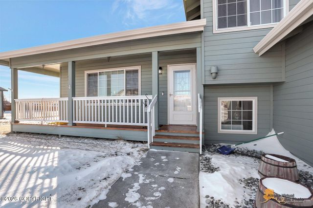 13670 E Field Lane, Palmer, AK 99645